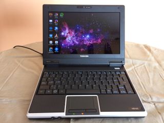 Portátil Toshiba Plata y Negro