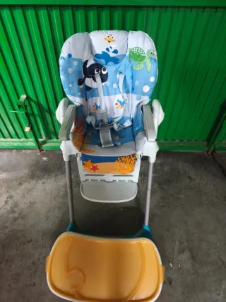 Trona para bebé con diseño marino