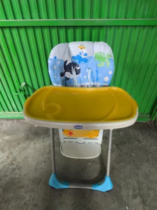 Trona para bebé con diseño marino