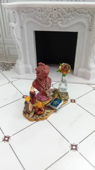 Decorazione barocca casa delle bambole