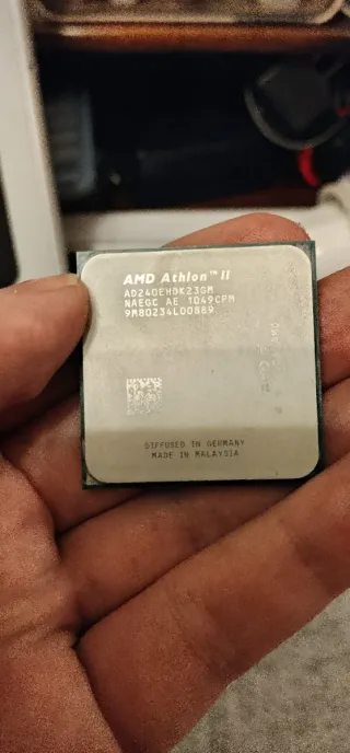 AMD Athlon II AD240EHOK23GM Procesador