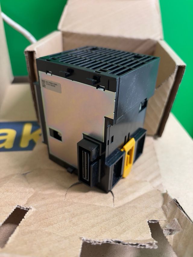 Fuente de Alimentación Omron CJ1W-PD025