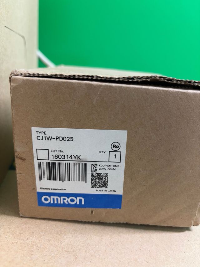 Fuente de Alimentación Omron CJ1W-PD025