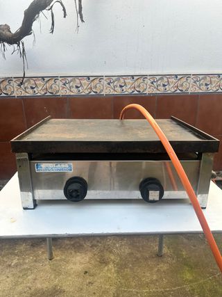 Plancha de gas hosteleria de hierro. Marca GLAS