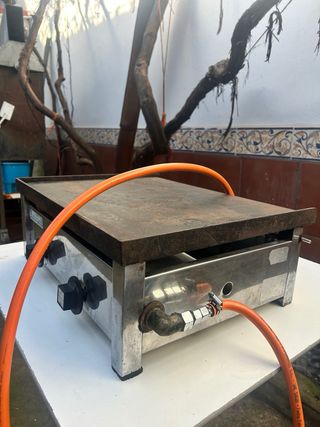 Plancha de gas hosteleria de hierro. Marca GLAS