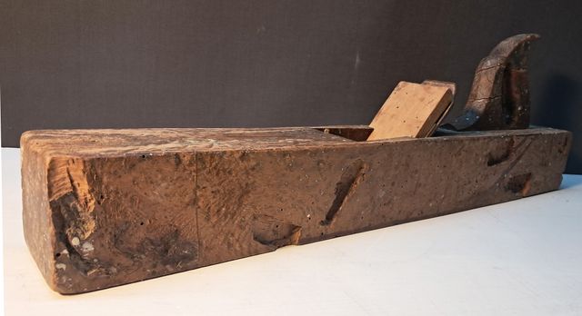 VECCHIO SPAZZOLINO DA CARPENTIERE