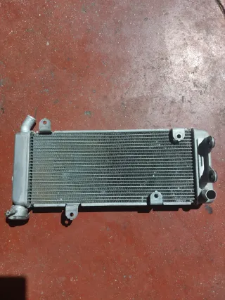 Radiador Kawasaki Versys 650 2023