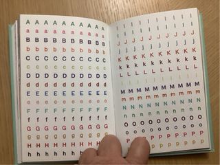 Libro con 4000 pegatinas/stickers