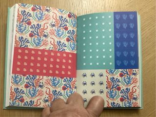 Libro con 4000 pegatinas/stickers