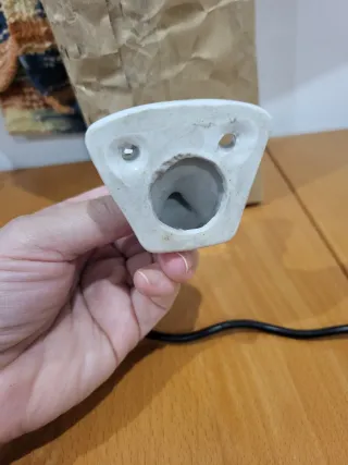 Colgadores de cerámica blancos