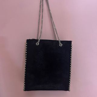 Bolso Zara Negro con Tachuelas