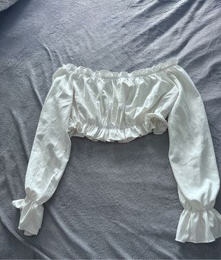 Blusa blanca de manga larga