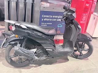 Peugeot Tweet 125cc Scooter Papeles listo itv list