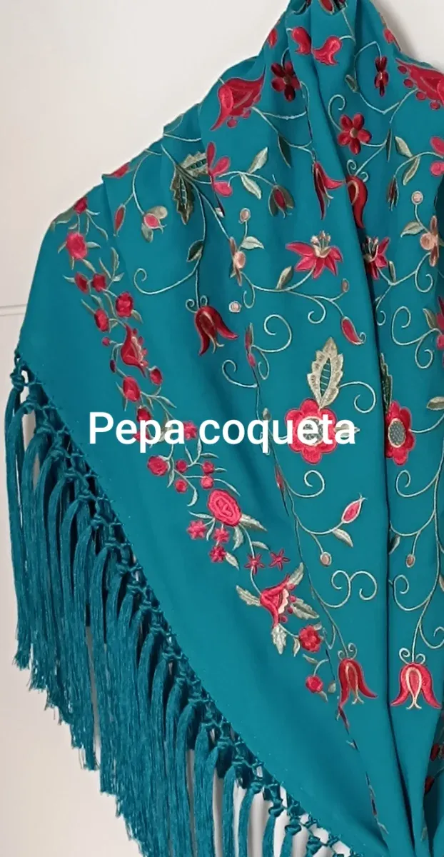 Mantoncillo turquesa bordado mujer
