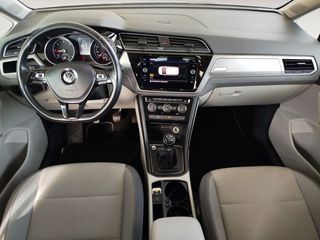 Volkswagen Touran Advance BMT