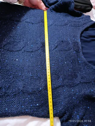 Jersey azul con lentejuelas