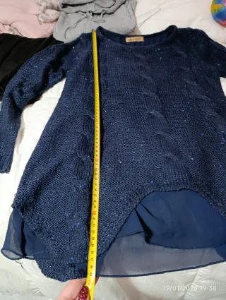 Jersey azul con lentejuelas