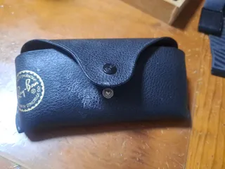 Gafas de sol Ray-Ban doradas y verdes