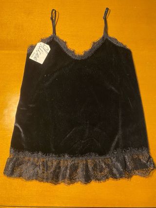 Top lencero negro terciopelo