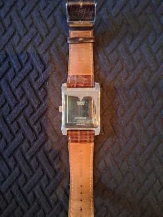Reloj Guess Rectangular Correa Marrón