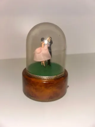 Caja de música suiza Reuge antigua