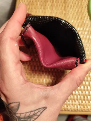 Cartera tarjetero cuero artesanal.