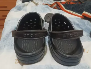 Crocs Clásicos Unisex Negro Talla 46/47