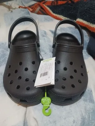 Crocs Clásicos Unisex Negro Talla 46/47