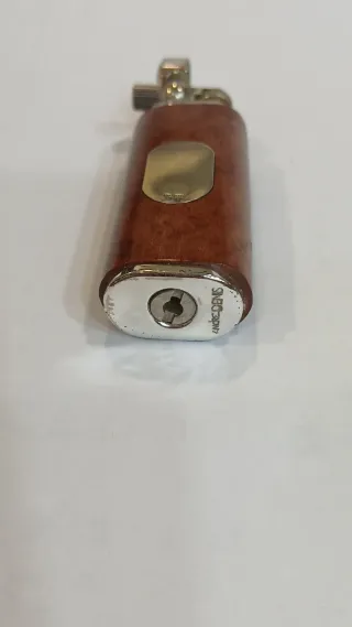 Isqueiro a gás André Denis