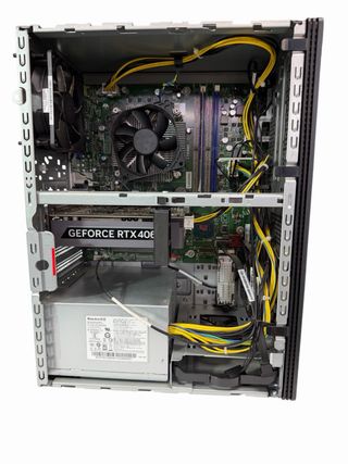 Lenovo LOQ Gaming PC i5 RTX 4060 y 1 Año Garantia