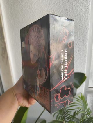 Taito Jujutsu Kaisen Yuji Itadori Figure