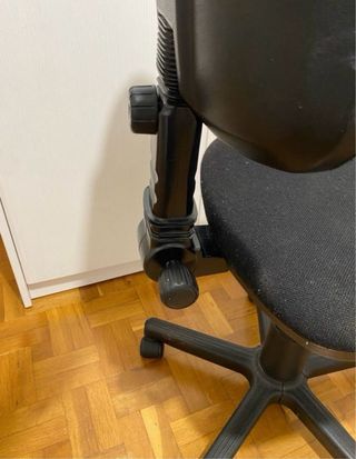 Silla de escritorio negra