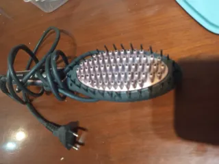 Cepillo Alisador Eléctrico Negro