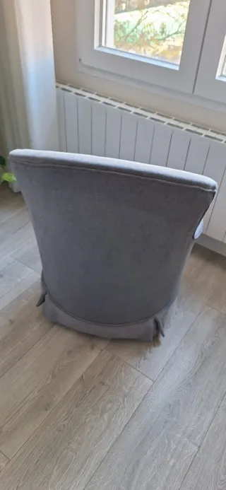 Butaca auxiliar gris tela