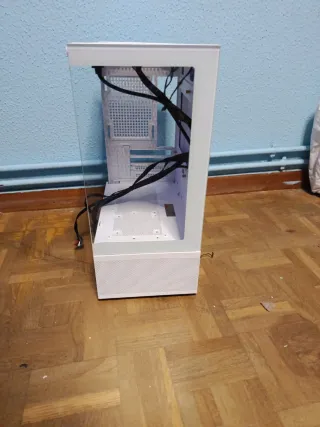 Caja PC Blanca