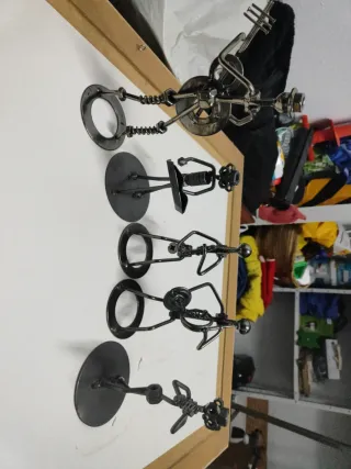 Figuras metal reciclado músicos