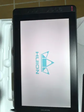 Tavoletto Grafico Huion Kamvas 13