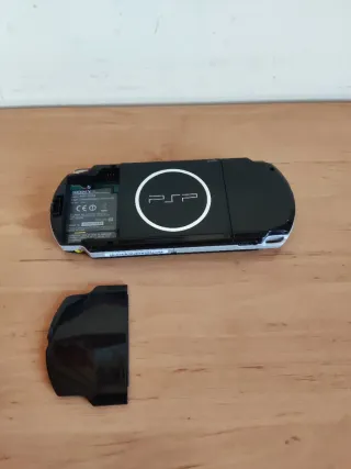 Sony PSP + cargador y funda