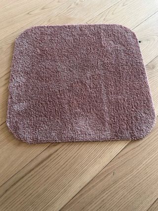 Tappetino bagno rosa in tessuto