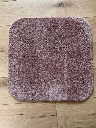 Tappetino bagno rosa in tessuto