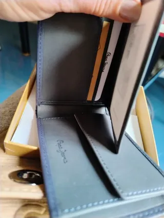 Cartera Pepe Jeans Piel Azul Hombre.