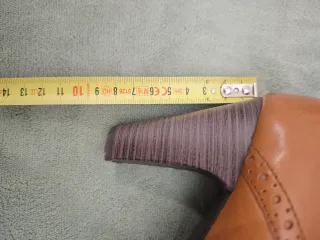 Zapatos Pitillos tacón marrón Talla 38