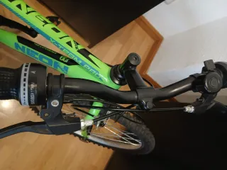 Bicicleta Neon 24 Pulgadas TOYS'R'US