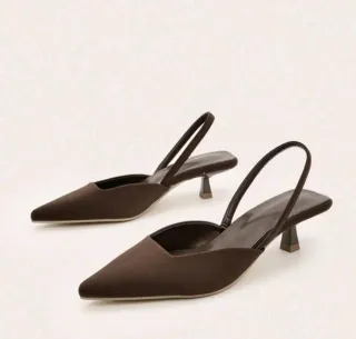 Zapatos de tacón kitten heels marrones