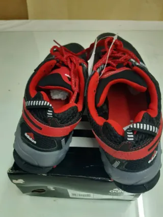 Zapatillas Adidas Kanadia Trail K Negras/Rojas