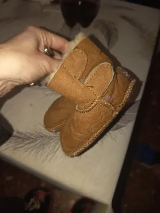 Botitas UGG para bebé