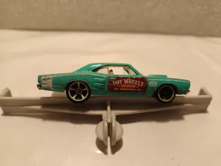 hot wheels dodge coronet superbee