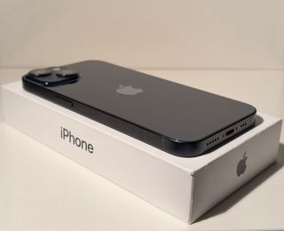 iPhone 14 128GB Caja y Accesorios