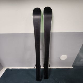 Esquís Elan 148 cm Alta Gama