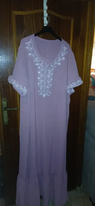 Vestido rosa bordado talla única